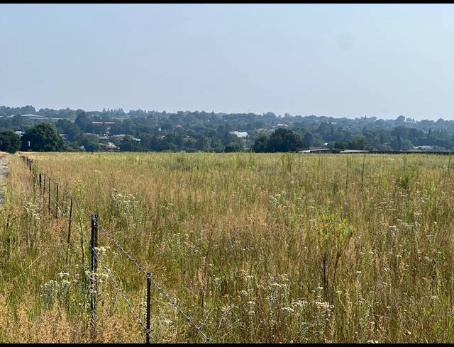 108,000M² VACANT LAND FOR SALE IN WONDERWATER
